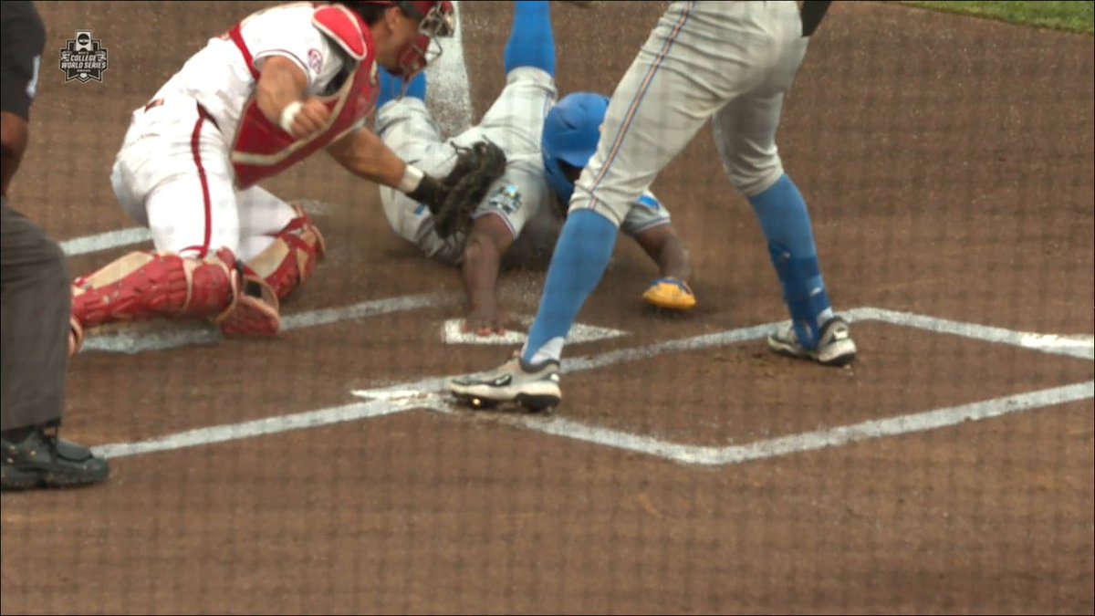 UCLA TRIED TO STEAL HOME IN THE 1ST INNING 😱