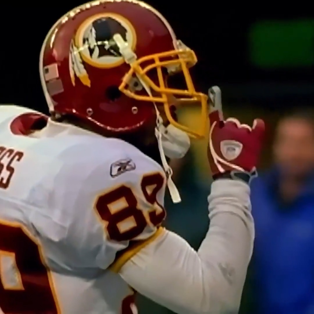 One of the most iconic endings in team history: #TouchdownTuesday | 🎟️
