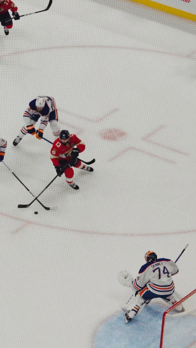 WE CAN'T STOP WATCHING THIS 😍 #StanleyCup 🇺🇸: NHLonTNT &amp; HBO Max Sports ➡️ 🇨🇦: Sportsnet or stream on Sportsnet+ ➡️