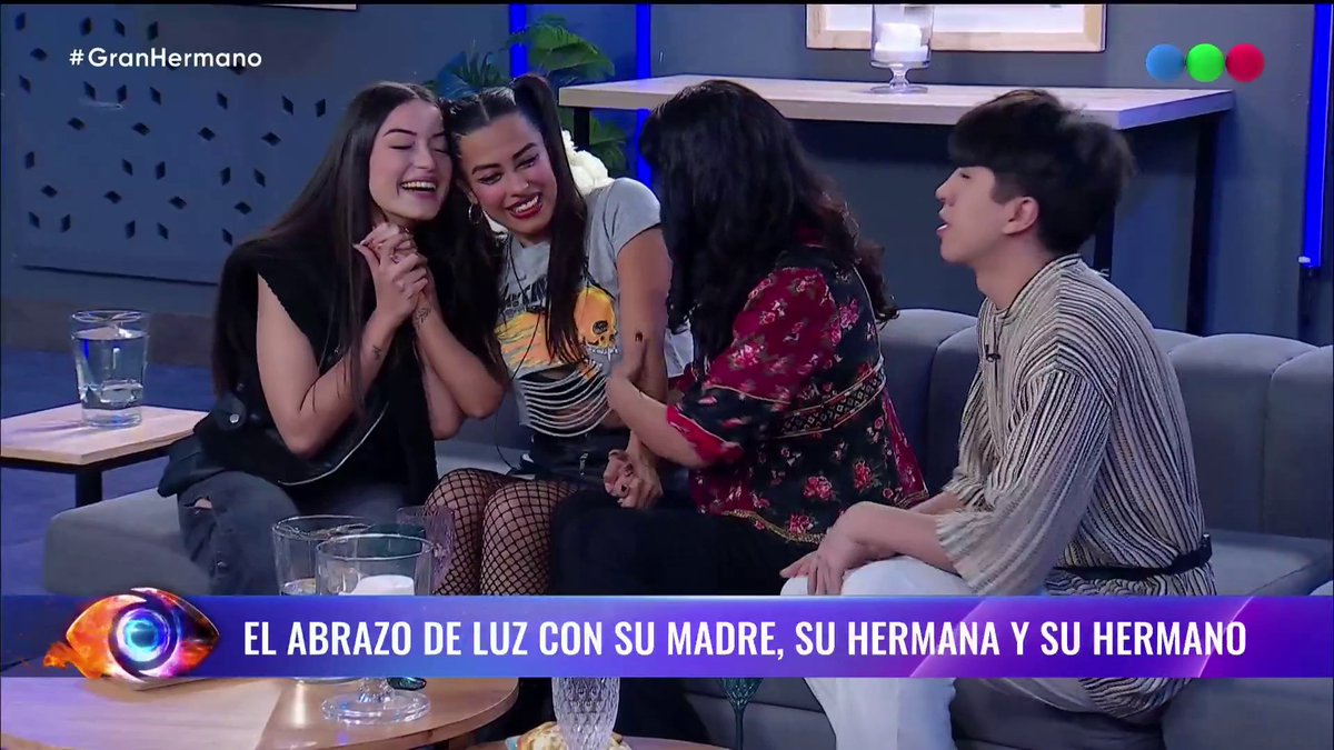 💖 El encuentro más esperado por Luz: su mamá, su hermana y su hermano le dedicaron unas hermosas palabras 💬 “Sos una guerrera” 💪 👁️ Mirá #GranHermano en y espiá la casa GRATIS las 24 horas por DIRECTV LatinAmerica DGO 📲