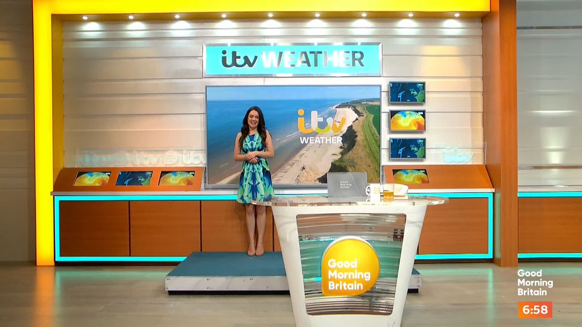 'By Friday, we'll officially be in a heatwave' ☀️ Laura Tobin. has the forecast and the outlook for the week ahead.
