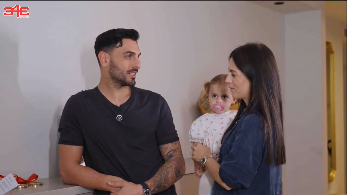 - "Sizde de 3 kız var + Maria var, 4 kızla aynı evde yaşıyorsun." Günay Güvenç: "Bazen şakalaşıyorum, 'oranı değiştirmemiz lazım' diyorum. Beni baskıya alıyorlar. Erkek destek lazım. 😅"