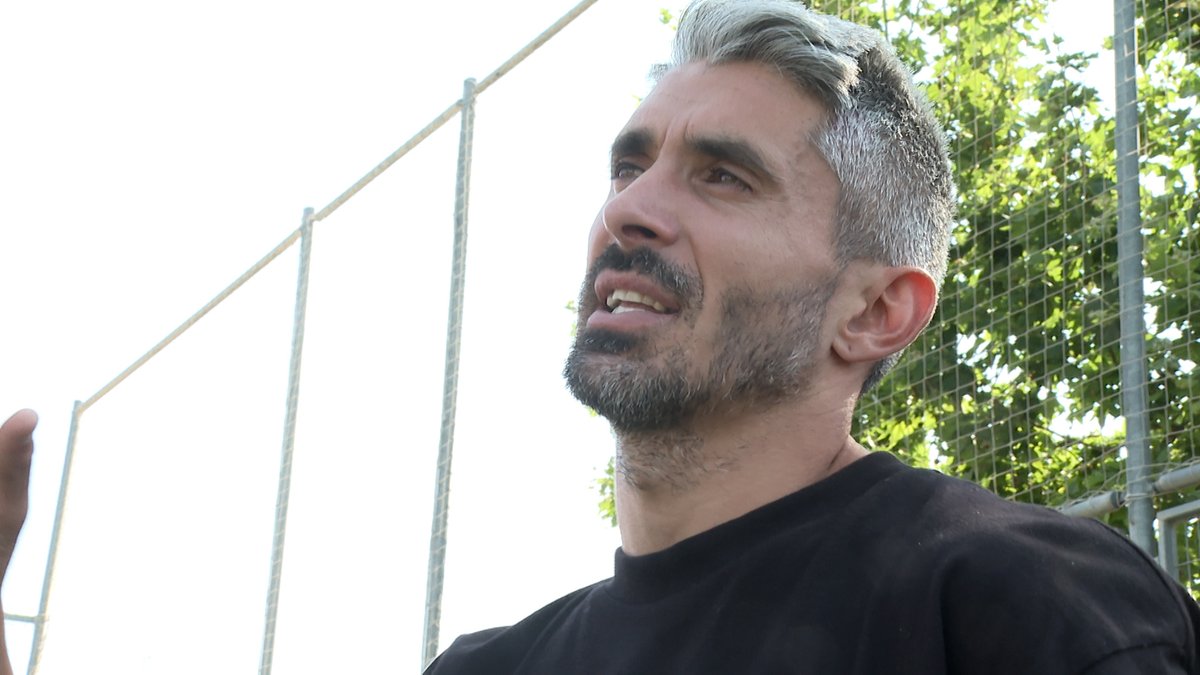 ▶️ Després de tancar l'etapa a la Unió Esportiva Sant Andreu, Josu Rodríguez desfulla la margarida. 🌼 🎽 El seu proper equip? El coneixerem en uns dies, serà a la #TerceraRFEF... 🗣️ @josujosu22: "Vull seguir jugant, em veig bé físicament" ⚽️ #futbolcat