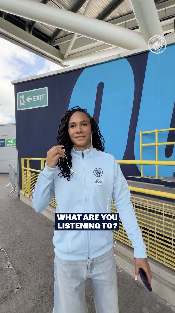 Jade, what are you listening to? 🎶