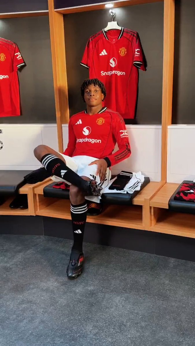 Inside the dressing room 😍