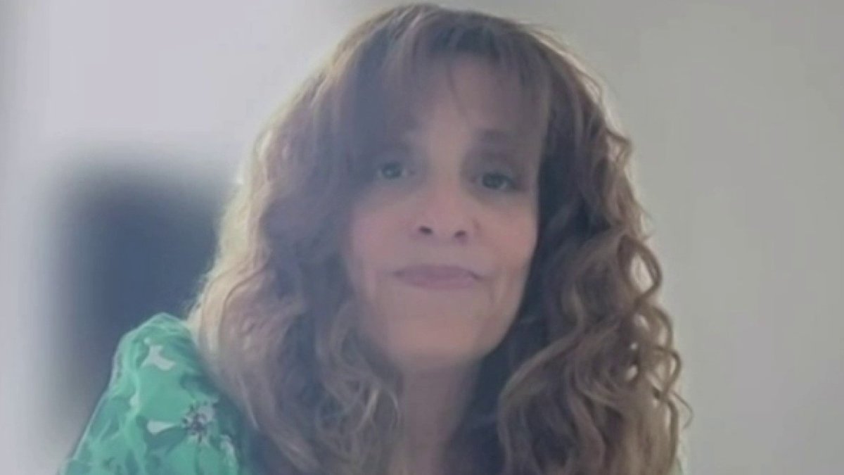 "On a plus de 200 demandes de Français de passage en Israël qui doivent rentrer en France. J'ai demandé au gouvernement d'organiser un rapatriement à la frontière jordanienne Caroline Yadan (Caroline Yadan) députée de la 8e circonscription des Français de l'étranger