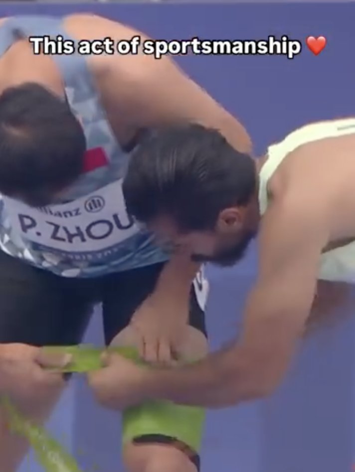 The camaraderie of the Paralympics is unmatched. 👏