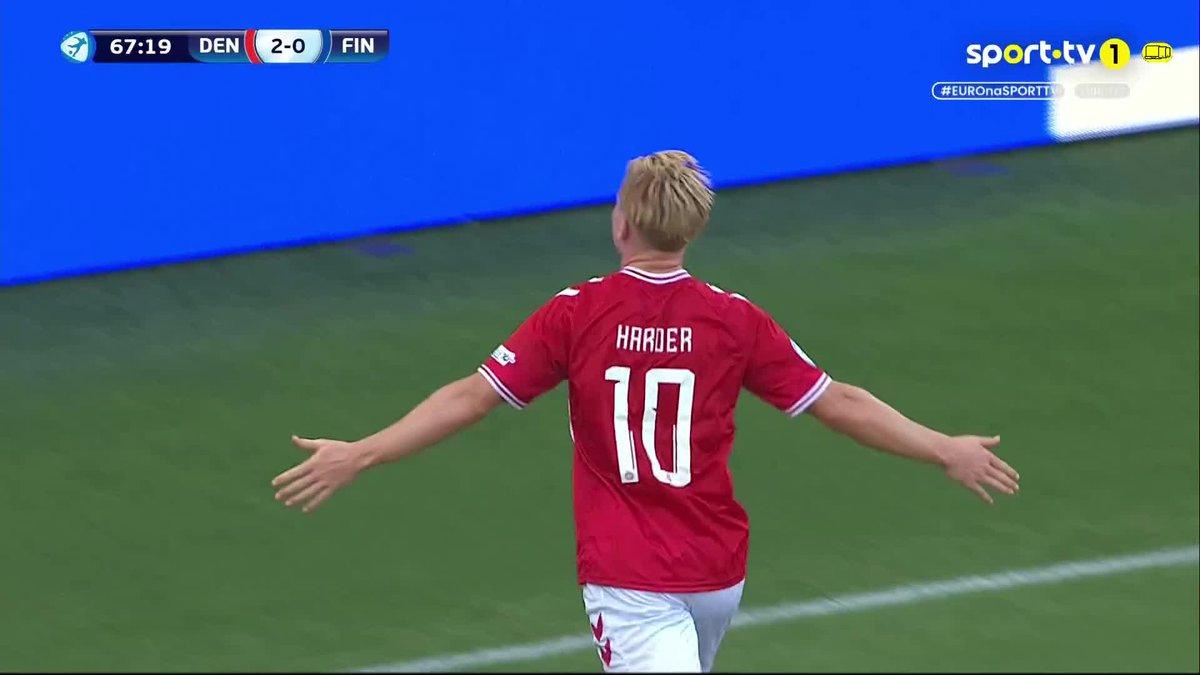 CONRAD HARDER DID IT AGAIN! ⚽️⚽️ 2 golos para o avançado leonino, a Dinamarca faz o 2-0 contra a Finlândia. #U21EURO #LeõesNasSeleções