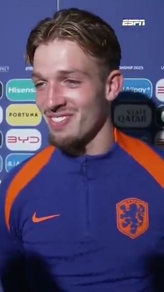 'Man of the Match' Luciano Valente houdt zich zo min mogelijk bezig met een aanstaande transfer 🏆👀 "Het triggert me wel heel erg, ik wil altijd het tegendeel bewijzen"