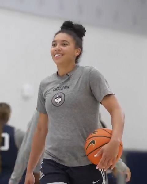 mic'd up with Azzi Fudd 🎙️