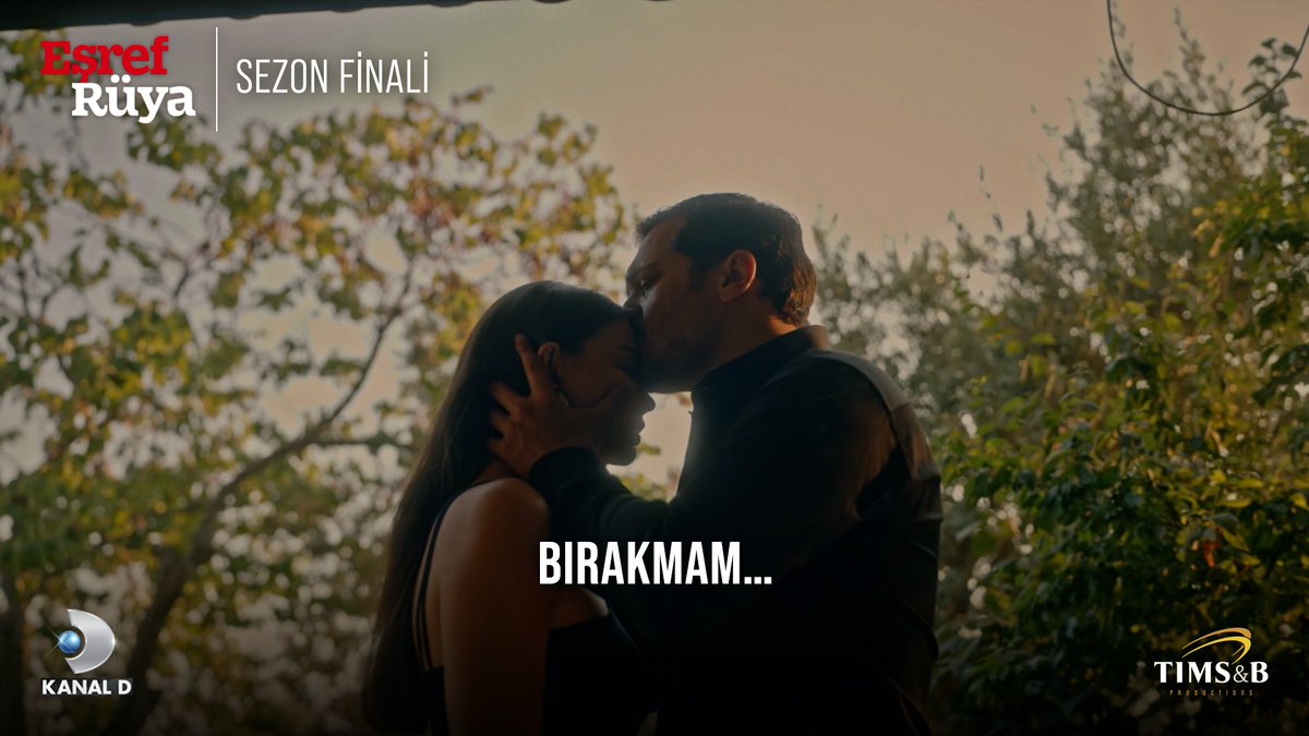 “Sana yalvarıyorum geri dön, beni burada bırakma...” #EşSan #EşrefRüya sezon finali bölümüyle #KanalD’de. @kanald TIMS&B Productions