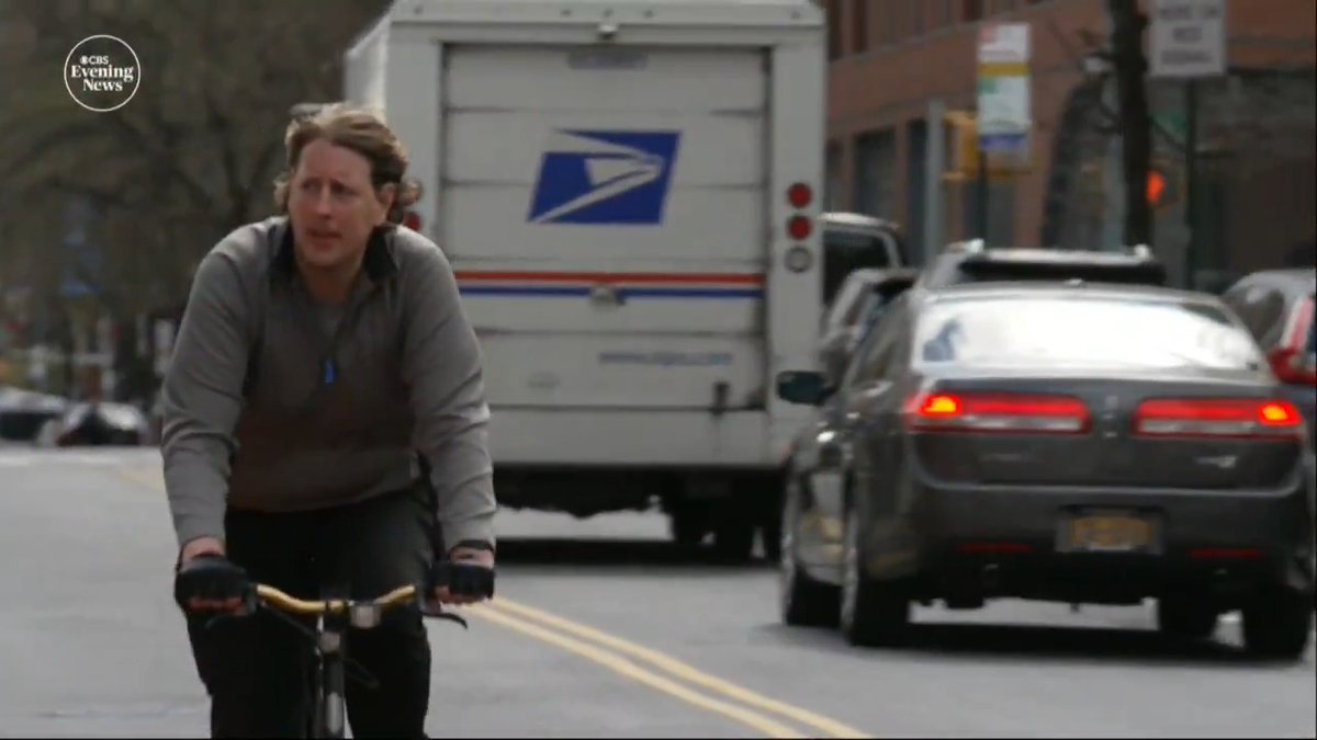 In New York City, it's prohibited for trucks and non-city buses to idle for more than three minutes, but the law is rarely enforced. Now, a growing number of New Yorkers are getting paid to record and report the idlers.