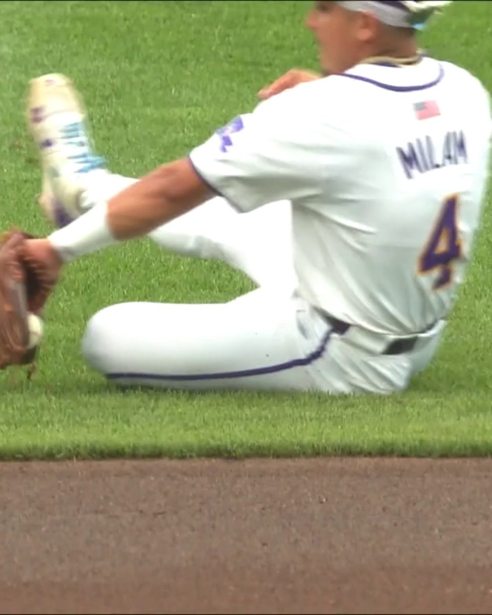 Shortstop bag work 🎒 Steven Milam with the tough pop-up slide 😮💨 LSU Baseball