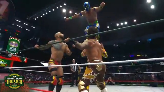 THAT'S how you do it in Arena México! Watch #AEWGrandSlamMexico LIVE on TBS &amp; MAX