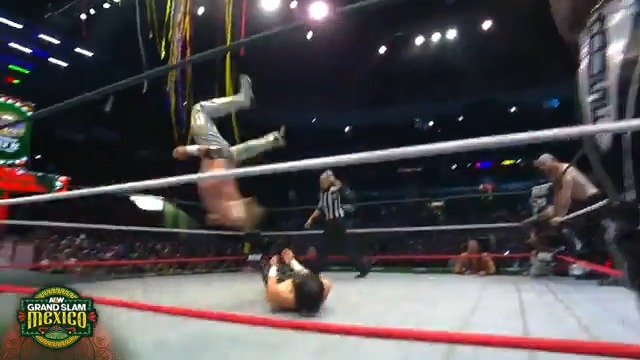 It's great seeing @SwerveConfident + Will Ospreay • ウィル・オスプレイ working together! Watch #AEWGrandSlamMexico LIVE on TBS &amp; MAX