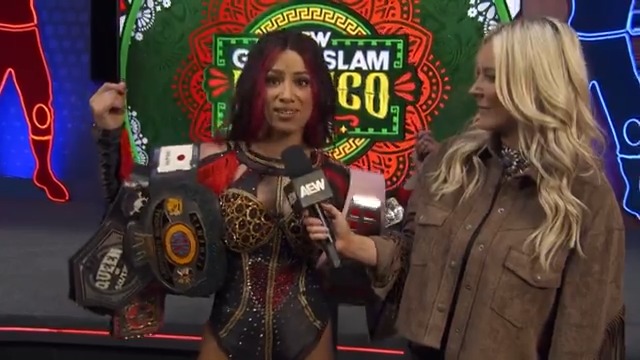 "Toni, you think you're going to play mind games with me? Well, I'm the master of any game." NEW Lucha Libre CMLL World Women's Champion Último Moné shared a warning to AEW Women's World Champion Toni Storm with Renee Paquette after Storm's surprise appearance at Arena México!