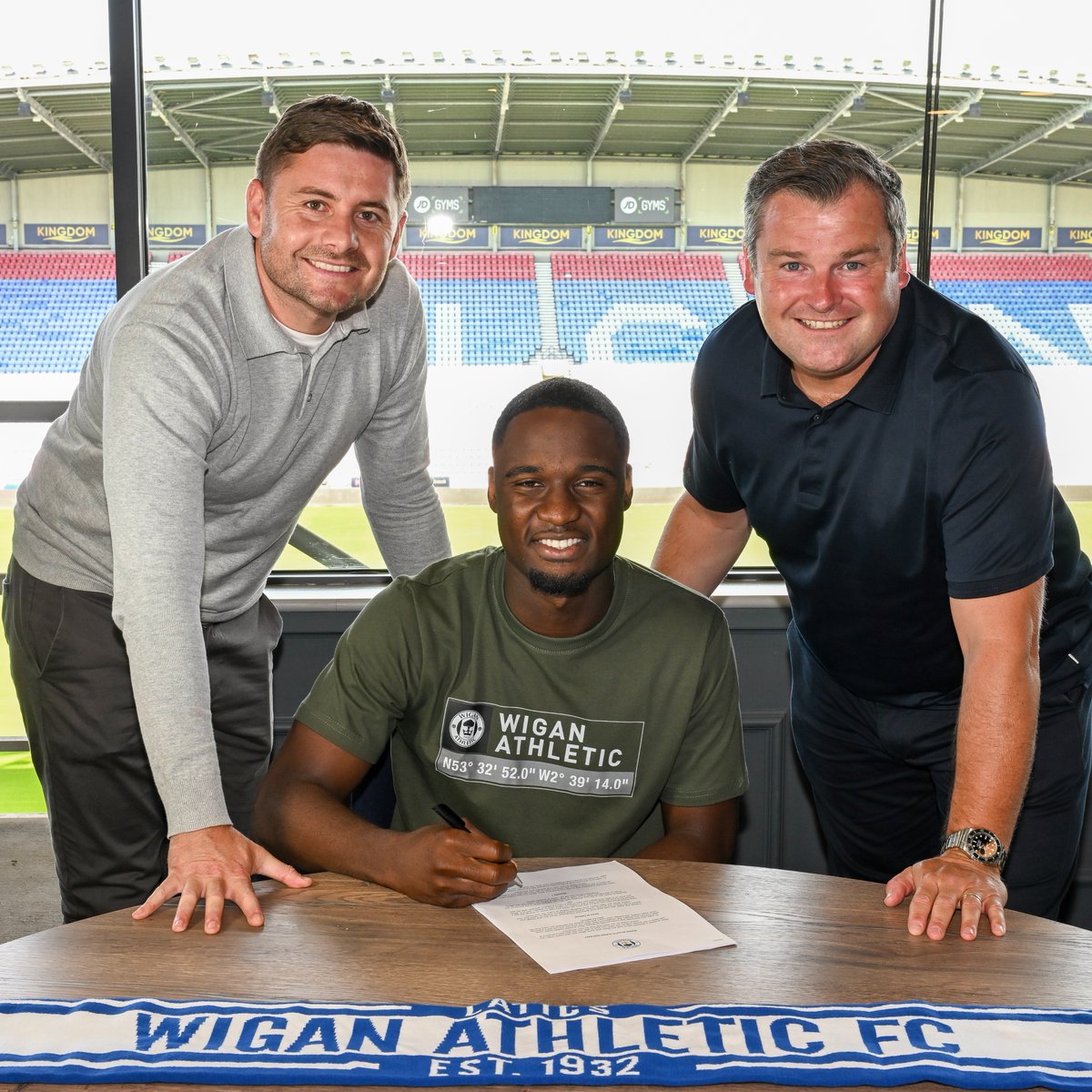 Raise a glass to our new number 9️⃣! 🍻 #wafc 🔵⚪️