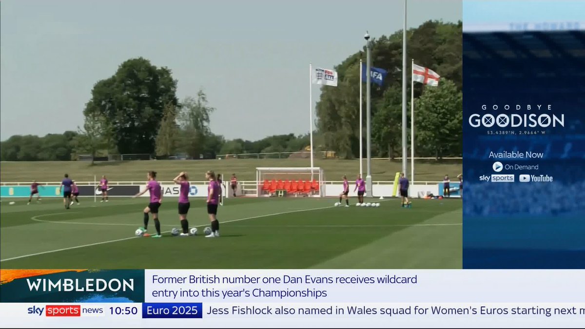 "We've got the badge but we've also got our smiles" 😊 Lotte Wubben-Moy on the Lionesses squad 🦁
