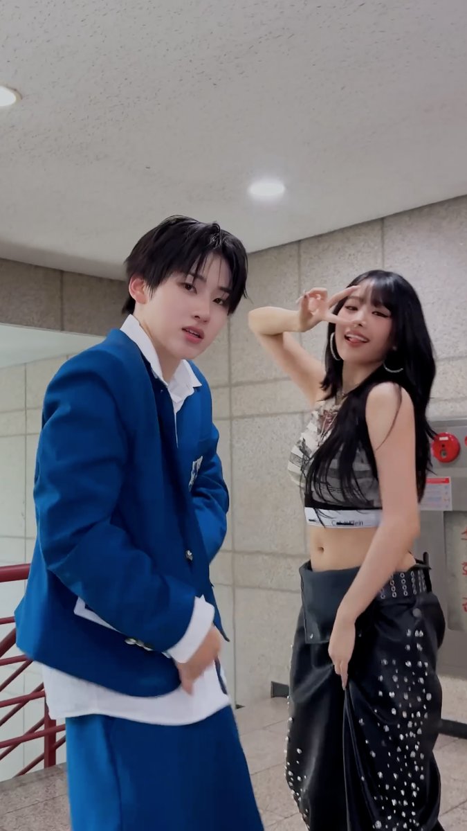 #KISSOFLIFE #나띠 선배님은 특별해 이미 - ⭐ #계훈 #Kyehoon #키스오브라이프 #KIOF #NATTY #KickFlip #킥플립 #Kick_Out_Flip_Now #Electricity KISS OF LIFE