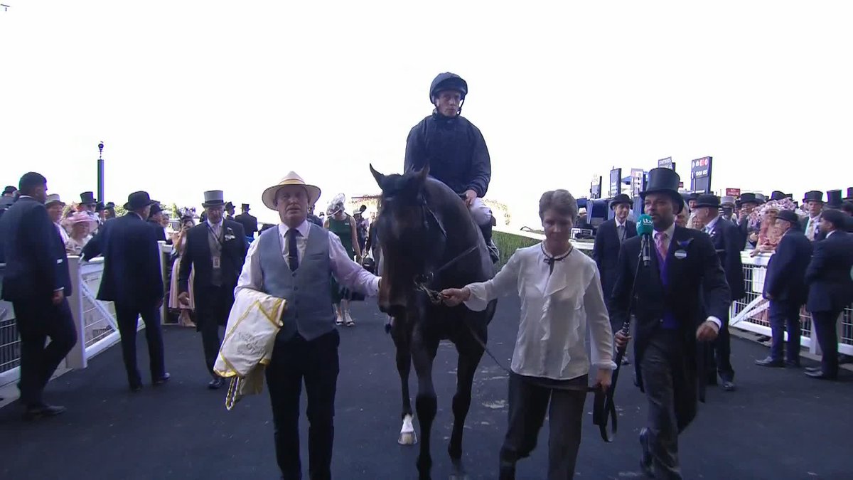 "He's a very strong, mature, 2-year-old" Ryan Moore on CHARLES DARWIN 🗣️