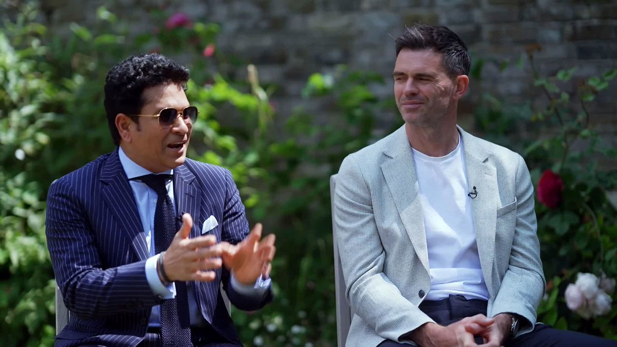 🗣️ "Even on flat surfaces to get the ball to talk" Sachin Tendulkar on when he realised Jimmy Anderson was a special bowler and why he was so good 💫