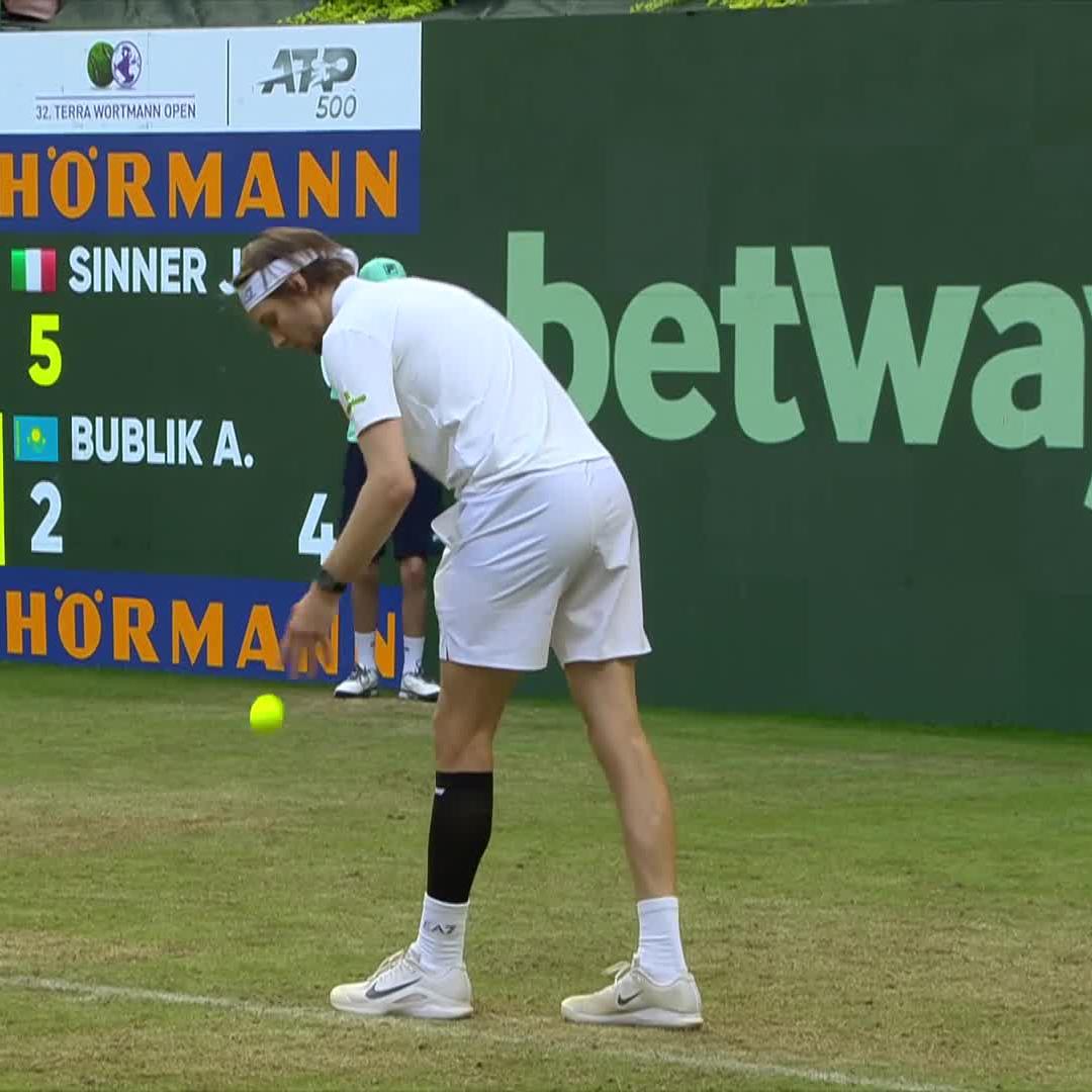 Wouldn't be a Bublik match without one! 😉 #TWO25