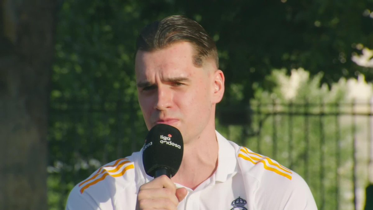 🗣️ Mario Hezonja: "Me encanta como juega Valencia Basket Club y puede que sea el equipo que más partidos he visto esta temporada". 🔴 𝙀𝙉 𝘿𝙄𝙍𝙀𝘾𝙏𝙊 | #PlayoffLigaEndesa | Mario Hezonja | Real Madrid Basket
