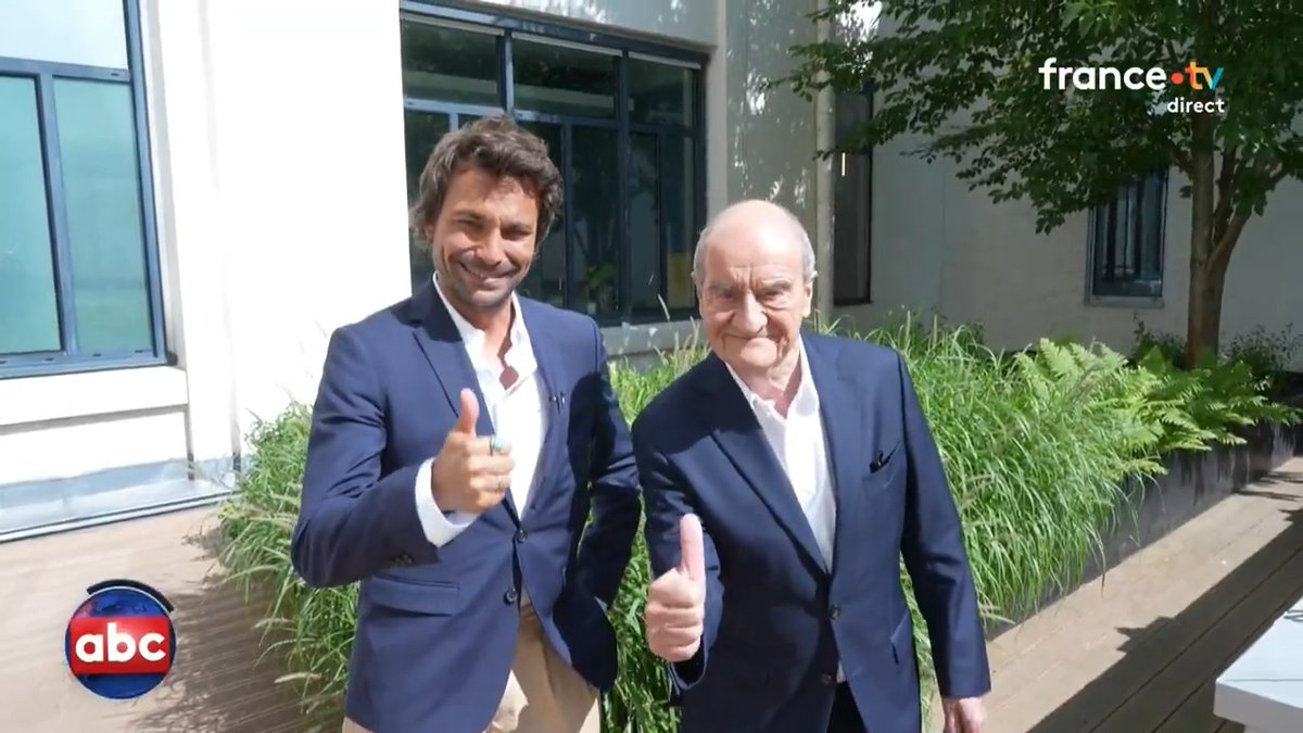 📱 Emmanuel Macron a pondu sa petite vidéo souvenir du G7… On a voulu faire pareil pour résumer nos journées 🤭 L’ABC de Bertrand Chameroy en intégralité : #CàVous