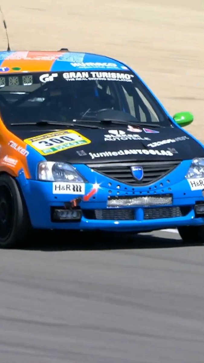 The blinking Dacia is back again! 😍😍😍 #24hNBR #24hNBR2025 . . #nring #24hnurburgring #nürburgring #nordschleife #grünehölle #greenhell