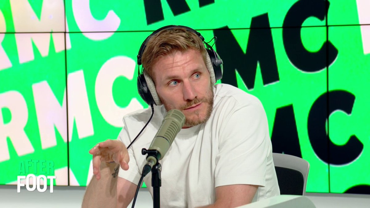 🗣️ @perquisdamien réagit à la prise de parole de Slimani sur les binationaux dans le foot : "Je ne connaissais pas l'hymne polonais, je n'étais jamais allé au pays. On m'a démarché et je ne cache pas que j'y ai vu une opportunité." #RMCLive