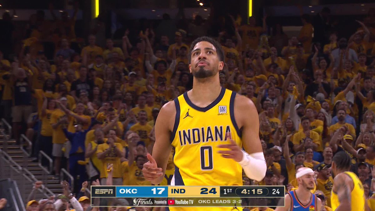 HALI GETS THE THREE TO GO 🔥 'Cers off and running in the first quarter!