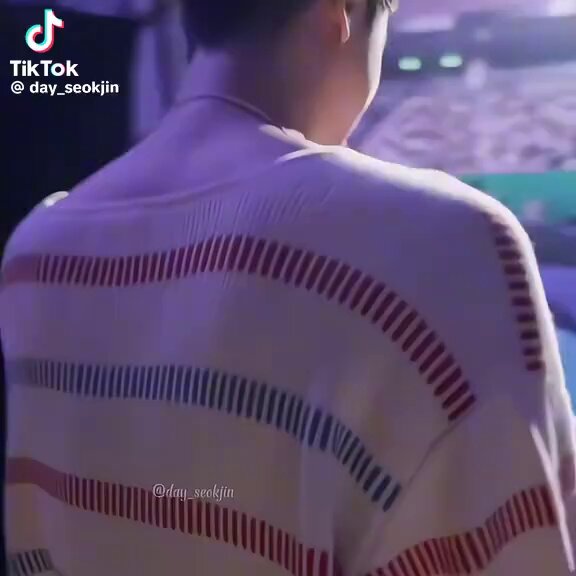 eu queria MUITO, mas MUITO mesmo agradecer ele por tudo 😭😭😭😭😭😭😭