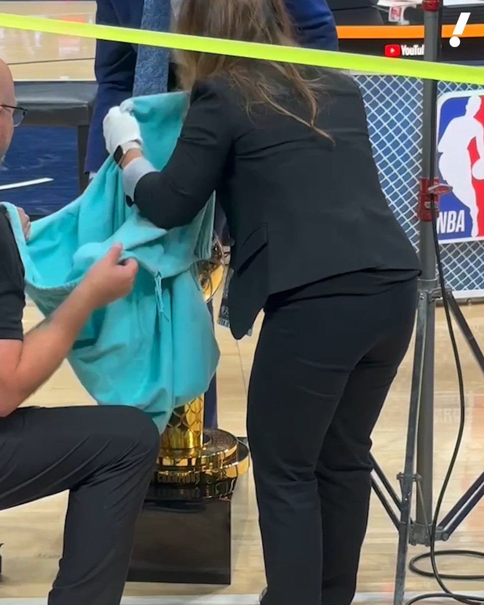 They had the Larry O’Brien trophy out for the OKC Thunder and had to pack it back up 😂😂