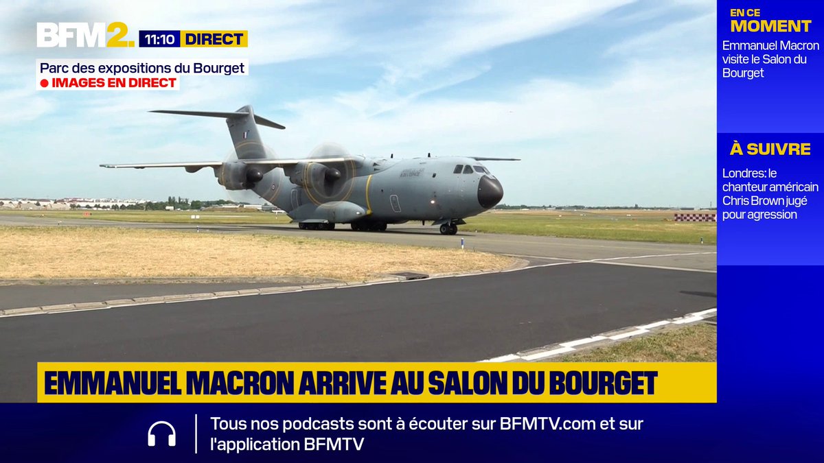 Emmanuel Macron arrive au salon du Bourget en A400M #BFM2