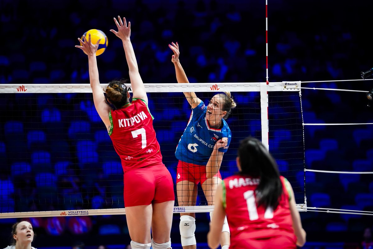 #VNL2025: CZECHIA 🇨🇿 3-0 🇧🇬 BULGARIA Czechia 🇨🇿 take down Bulgaria 🇧🇬 in straight sets in their first VNL head-to-head 🤩. Helena Grozer put in an all-around effort with 17 points 🔥. 📺 Watch #VNL on VBTV: 🏐 #BePartOfTheGame #volleyball