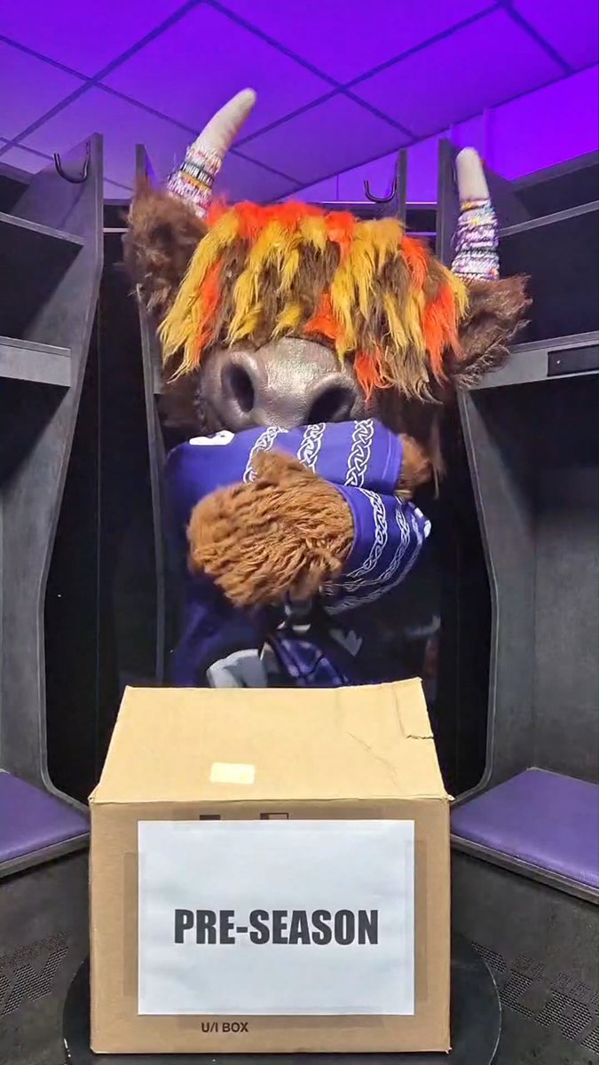 👀 Your Glasgow Clan 2025/26 Pre-Season jerseys are here! ✅ Clan Tartan ✅ Clan Thistle ✅ Clan Purple And ofc, the Scottish Saltire 🏴 Order by 28th July for delivery in time for our first pre-season game 🆚 Danish team Herlev Eagles on Fri 22nd August 🚚💨 📲 🛍️