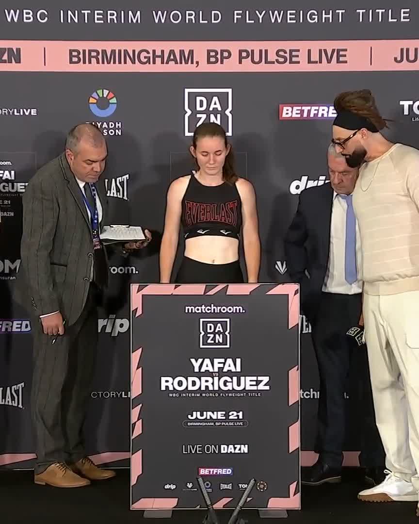 ⚖️ WEIGH-IN &amp; FACE-OFF 👀 Tiah-Mai Ayton vs Sara Orszagi #AytonOrszagi #YafaiRodriguez