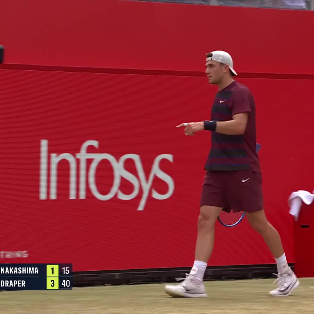 Unleashing on the run 💥 jack draper cannons a huge forehand down the line! #HSBCChampionships