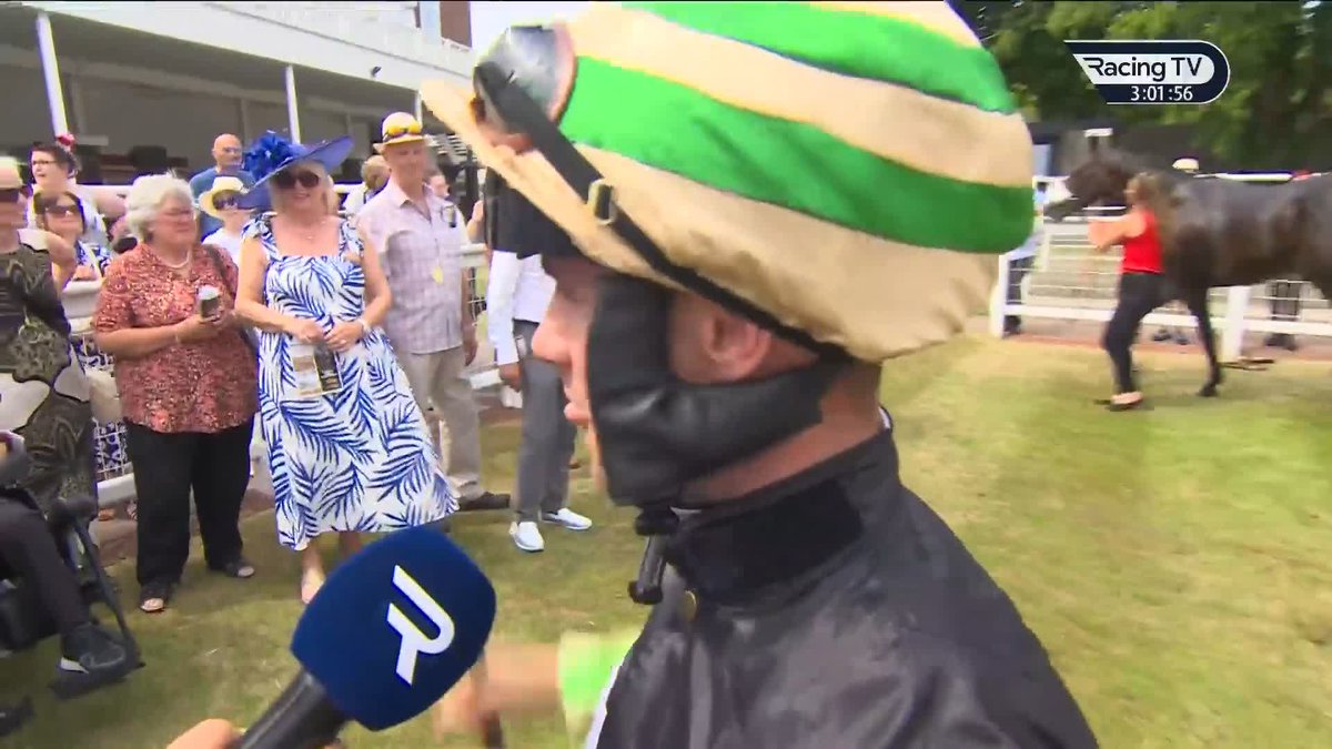 Fantastic to see the Graham Lee Racing Club in the winners as We've Got This strikes at Redcar Racecourse under Jason Hart for@ivanfurtado21. "Very special" says @Paul_Hanagan, who adds that the The Good Racing Co has now raised around £250,000 👏 Martin Dixon