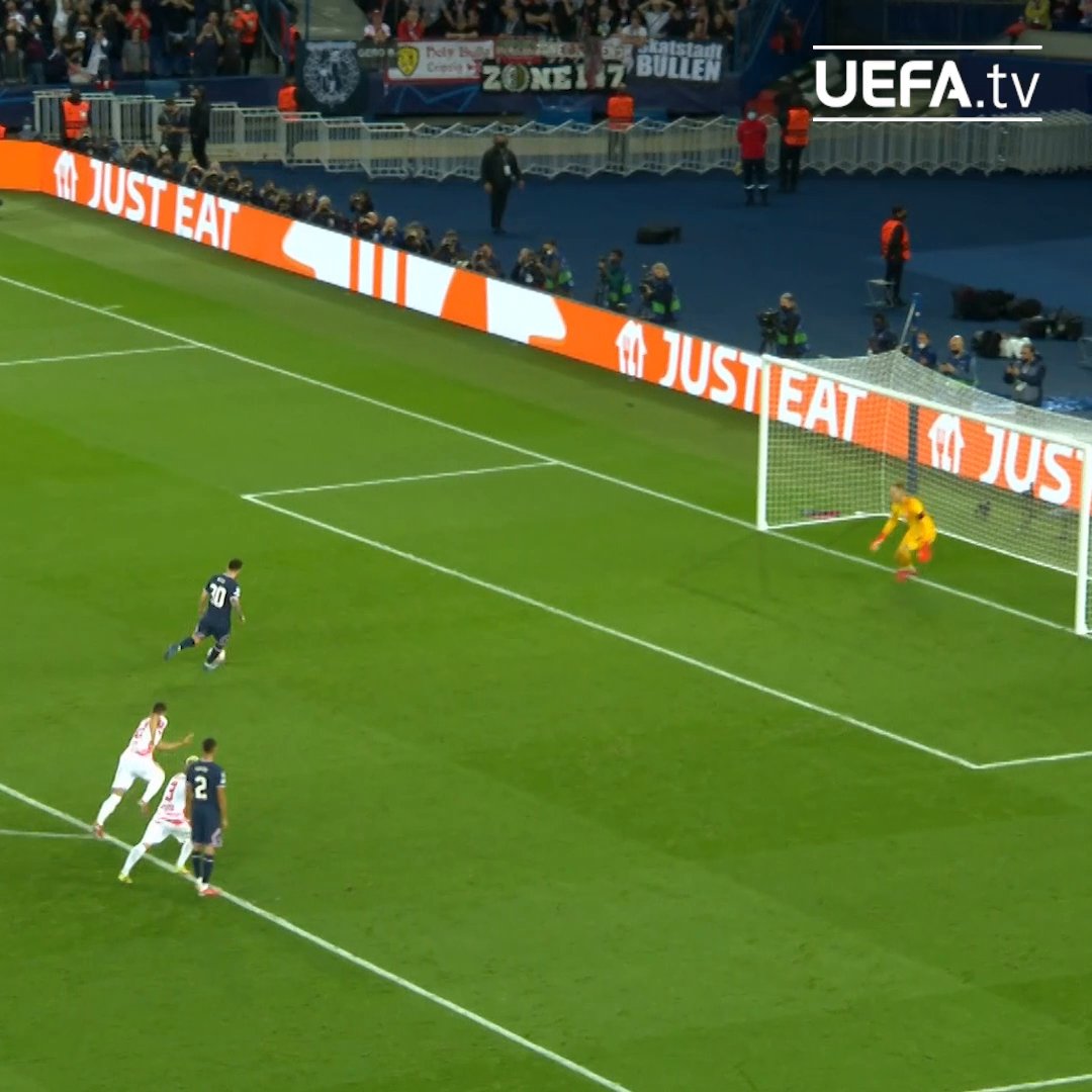 😜 ¡Se cumplen 4️⃣9️⃣ años del famoso penalti de 𝐏𝐀𝐍𝐄𝐍𝐊𝐀! 🔮 #UCL