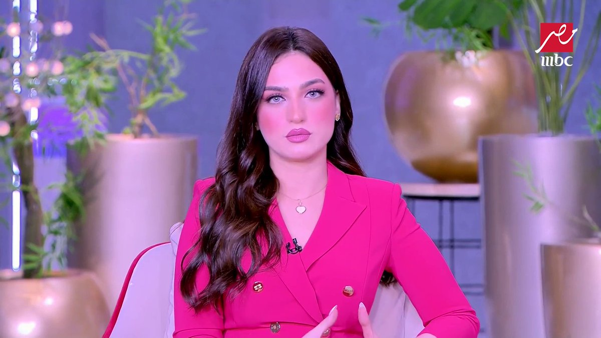 مع انى مش بحبك لكن قولتى كلمتين فيهم الشفا للبوابين وياريتهم بيفهموا اصلا 😅