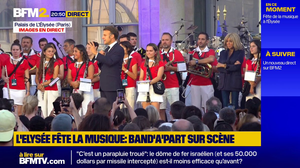 ๐ฌ "C'est une trรจs grande fiertรฉ qu'ils soient lร ร l'Elysรฉe (โฆ) Ce sont les inventeurs du zouk" Emmanuel Macron rend hommage au groupe Kassav' qui se produit au palais de l'Elysรฉe pour la fรชte de la musique #BFM2