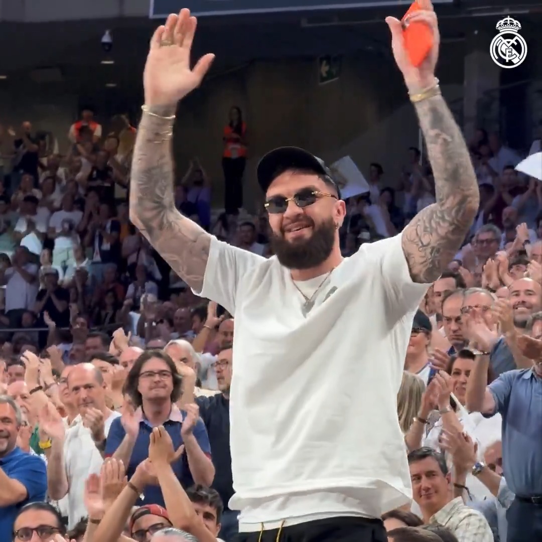 🇫🇷 Vincent Poirier toujours bien reçu à la Maison Blanche 🙏🏼 Madrid n’oublie pas ses héros Vincent Poirier 👀 #EuroLeague