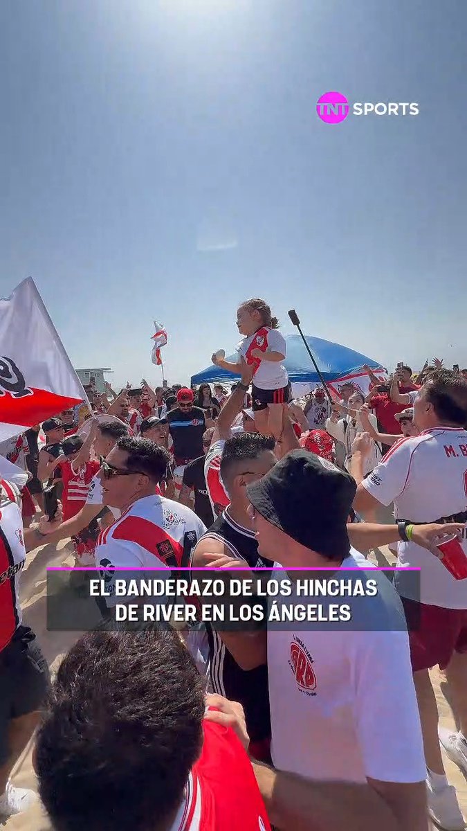EL BANDERAZO DE RIVER EN VENICE BEACH, LOS ÁNGELES 🔴⚪🇺🇸 📹 SARITA