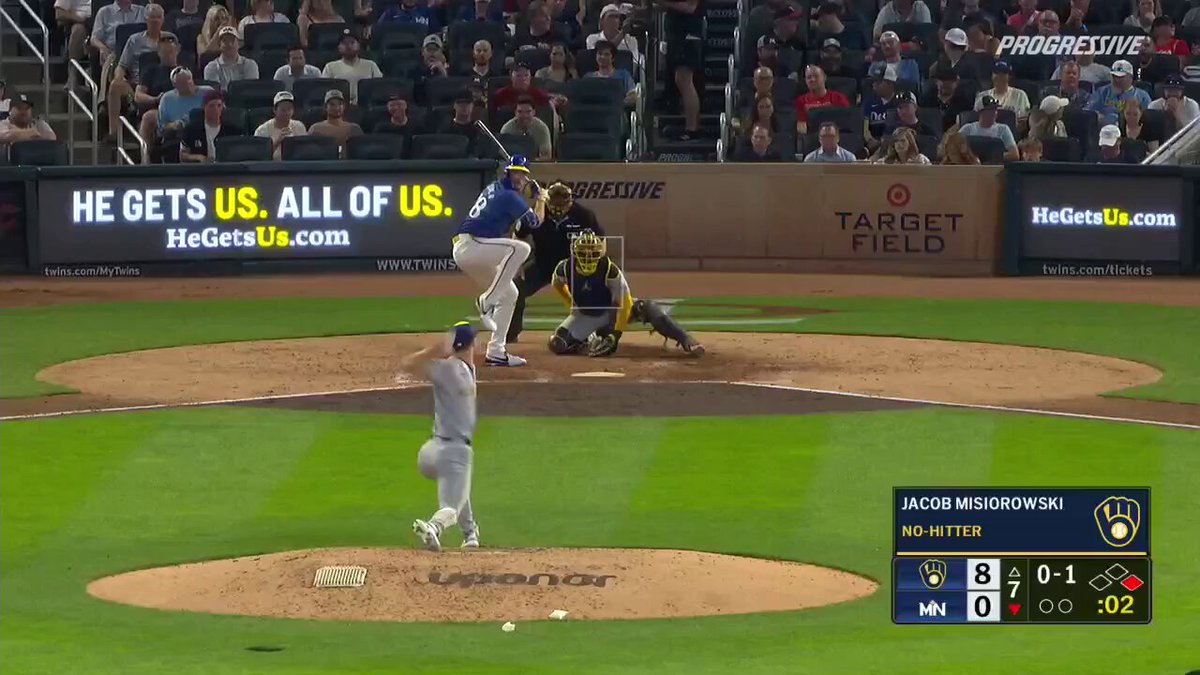 2-run homerun for Matt Wallner!