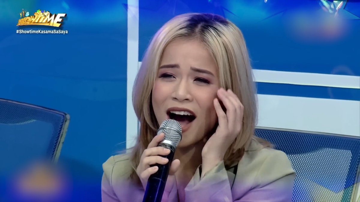 #ItsShowtime #Teaser: Abangan ang muling pagpasok ni Klarisse de Guzman sa bahay ng Madlang People! Watch #ItsShowtime every 12:00 p.m. from Monday to Saturday on GMA. For more videos, visit: n