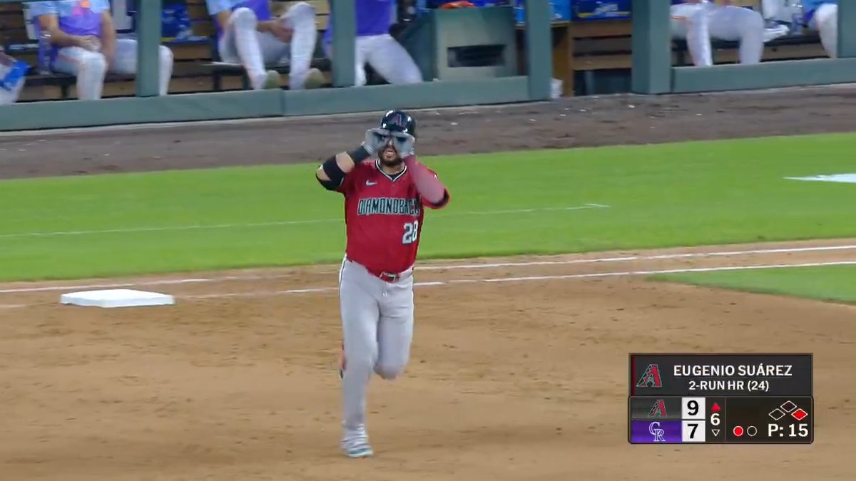 🇻🇪🇻🇪🇻🇪 EUGENIO HACE HISTORIA 🇻🇪🇻🇪🇻🇪 “Geno” se convierte en el tercer venezolano en conectar 3️⃣0️⃣0️⃣ jonrones en el mejor beisbol del mundo -Miguel Cabrera — 511 -Andrés Galarraga — 399 -Eugenio Suárez — 300 ¡CABALLETE! 👏🏻