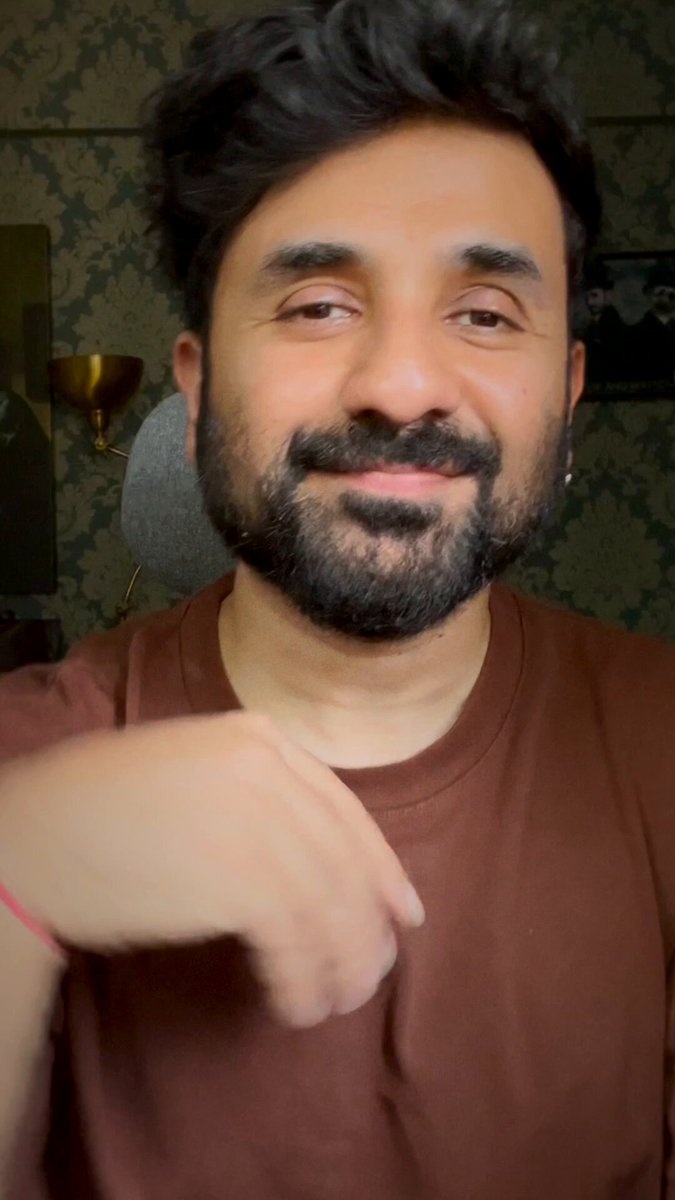 Can I be real? We idolise too easily🙄 #Realreel #virdas #foolvolume #foolvolumeonnetflix