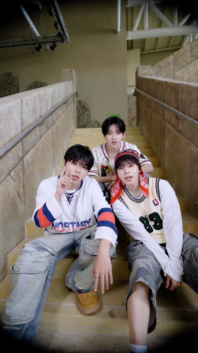 #계훈 #아마루 #케이주 의 번쩍 튀는 Spark⚡ #Kyehoon #Amaru #Keiju #KickFlip #킥플립 #Kick_Out_Flip_Now #Electricity