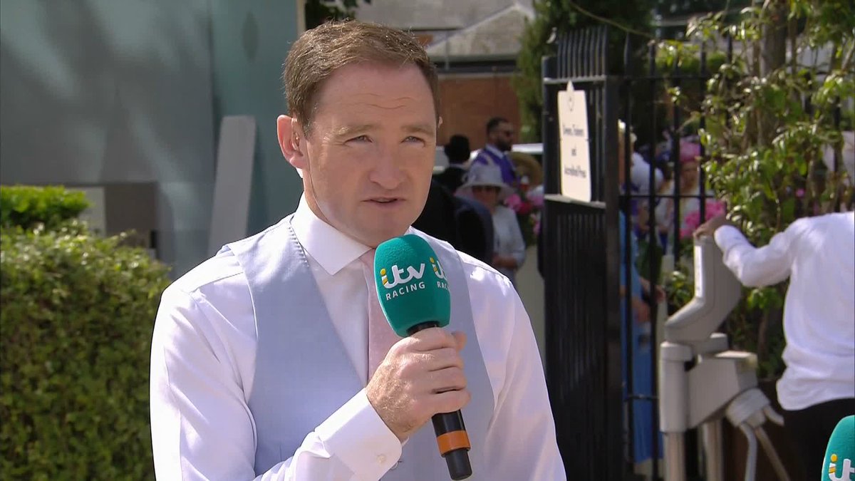 "I challenge ANYONE to find a BETTER race meeting in the World!" 😁 Name a better race meeting than #RoyalAscot. We'll wait 😅